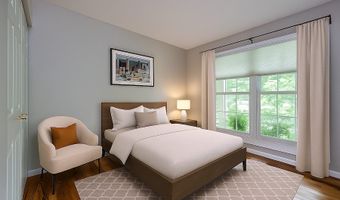 2015 N Silver Lake Rd 1, Arlington Heights, IL 60004