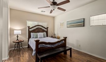 484 E RAINBOW Dr, Chandler, AZ 85249