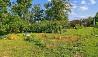 2936 E Tiffin Ave, Des Moines, IA 50317