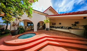 846 Mokulua Dr, Kailua, HI 96734