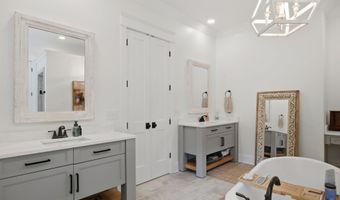 302 Meadow Way, Athens, AL 35613