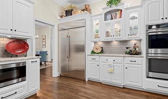 2805 Kingston Ct, Bartlesville, OK 74006
