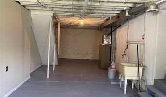 110 Liberty St, Amsterdam, OH 43908