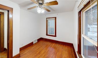 1525 Brown St, Akron, OH 44301