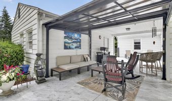 299 Old Eleven Dr, Abingdon, VA 24210