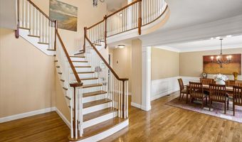 22 Elizabeth Way, Bedford, NH 03110