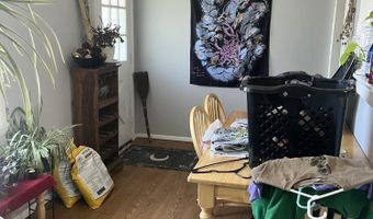 52 Irving St, Albany, NY 12202