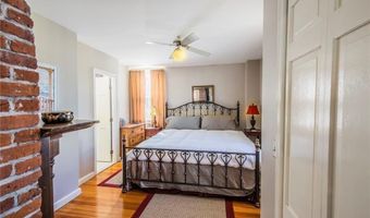 35 Pelham St D, Newport, RI 02840