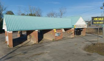 557 BLVD, Baxley, GA 31513