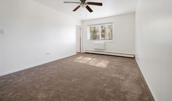 2214 S Goebbert Rd 178, Arlington Heights, IL 60005