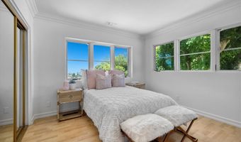 6883 Crest Rd, Rancho Palos Verdes, CA 90275