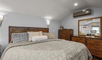 509 Buttonwoods Ave, Warwick, RI 02886
