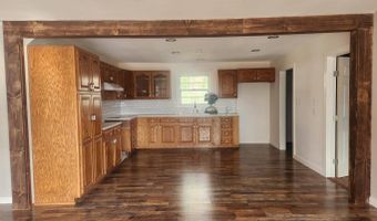 685 S 9th St, Batesville, AR 72501