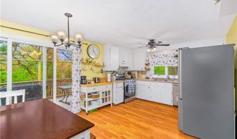 6 Linda Ct, Coventry, RI 02816
