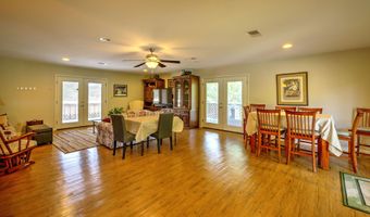 39 Harrison Rd, Bay St. Louis, MS 39520