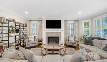 27 Beryl St, Boston, MA 02131
