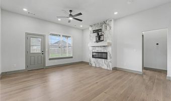 1081 Mammoth St, Bentonville, AR 72713