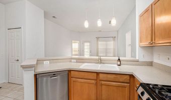 2768 S Knightsbridge Cir, Ann Arbor, MI 48105