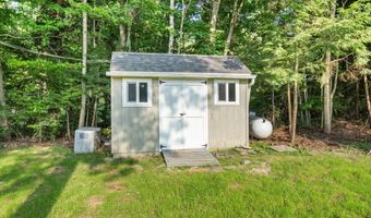 160 Pinkhams Cove Rd, Belgrade, ME 04917