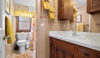 67 Obtuse Hill Rd, Brookfield, CT 06804