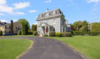 1 Red Cross Ave 9, Newport, RI 02840