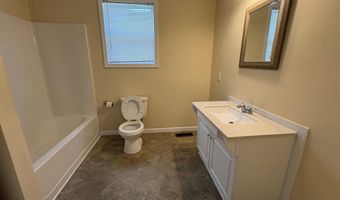 200 S Calhoun St, Bishopville, SC 29010
