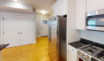 45 Spring St 17, Boston, MA 02132