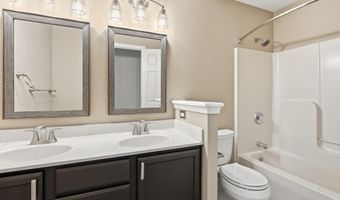 39 LAKSHMAN Ct, Dover, DE 19904