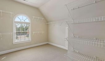 12516 Darvish Ln, Alpharetta, GA 30005