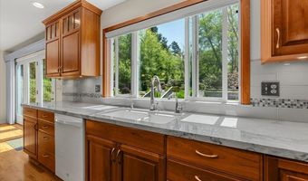 1661 Brigid Ln, Arcata, CA 95521