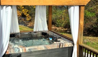 22 Lazy Bear Trl, Andrews, NC 28901