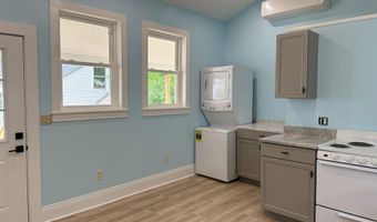 70 Pearl St, Bangor, ME 04401