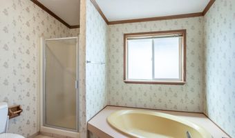 17055 Palm Ave, Anderson, CA 96007