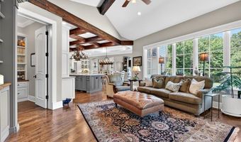 262 Dietrich Rd, Ballwin, MO 63021