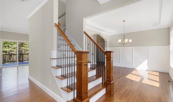 28 Cassidy Trl, Coventry, RI 02816