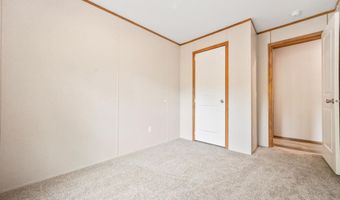 33 Old Bridge Ct, Effingham, NH 03882
