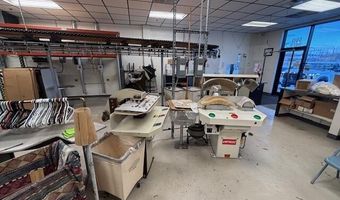 5915 Lake Otis Pkwy #3, Anchorage, AK 99507