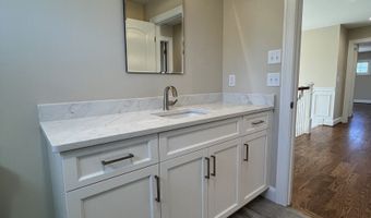 39 Primrose Ln, Cromwell, CT 06416