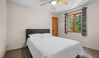 9 Farnham Dr, Bella Vista, AR 72714
