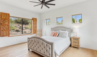 38199 N Tranquil Way, Carefree, AZ 85377