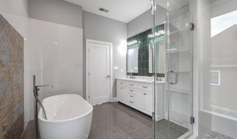 4917 ERIE St, Annandale, VA 22003