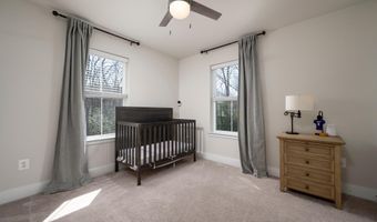 12455 SEA OAKS Ln 4, Berlin, MD 21811