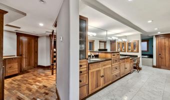 20 Calaneva Dr, Crystal Bay, NV 89402