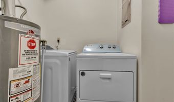 660 Youngs Rd E, Amherst, NY 14221
