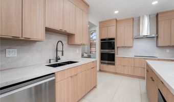 8253 Ruby Mountain Way, Las Vegas, NV 89128