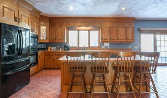 160 Jennifer Dr, Chester, NH 03036