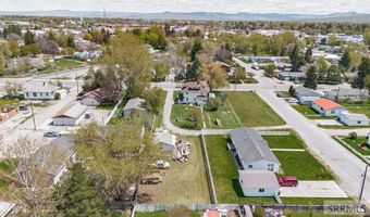 464 S Meridian St, Blackfoot, ID 83221