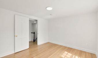 541 4TH St SE, Washington, DC 20003