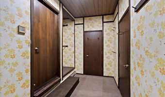 3809 Katmai Cir, Anchorage, AK 99517