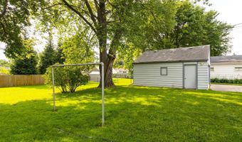 2114 N RICHMOND St, Appleton, WI 54911